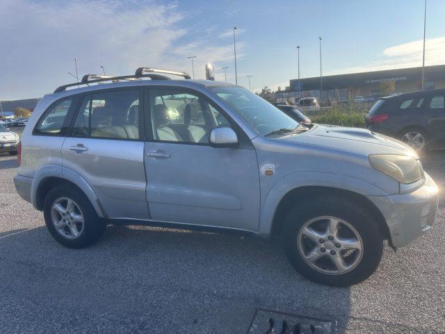 TOYOTA RAV 4 2.0 D-4D 115CV 5 porte