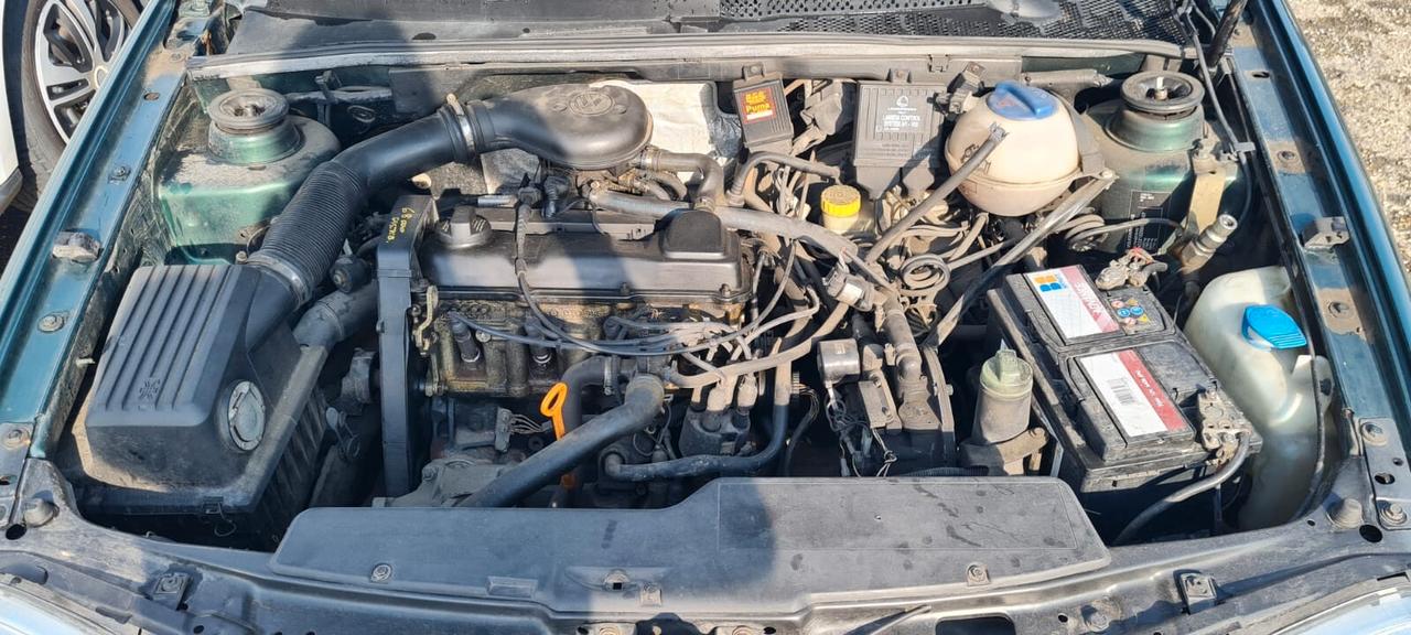 Volkswagen Golf Cabriolet 1.8/75 CV cat Movie