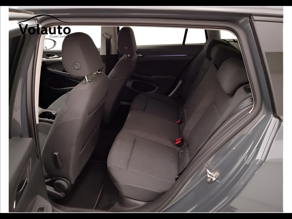 VOLKSWAGEN Golf VIII 2020 Variant - Golf Variant 1.0 etsi evo Life 110cv dsg