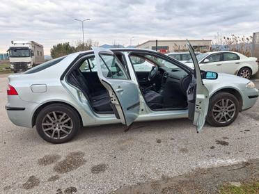 Renault Laguna 1.9 dCi/120CV.--
