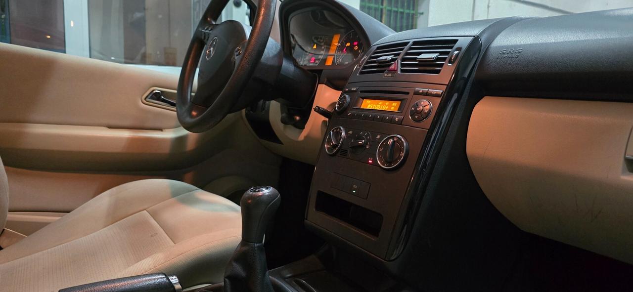 Mercedes-benz A 150 160 BlueEFFICIENCY Elegance