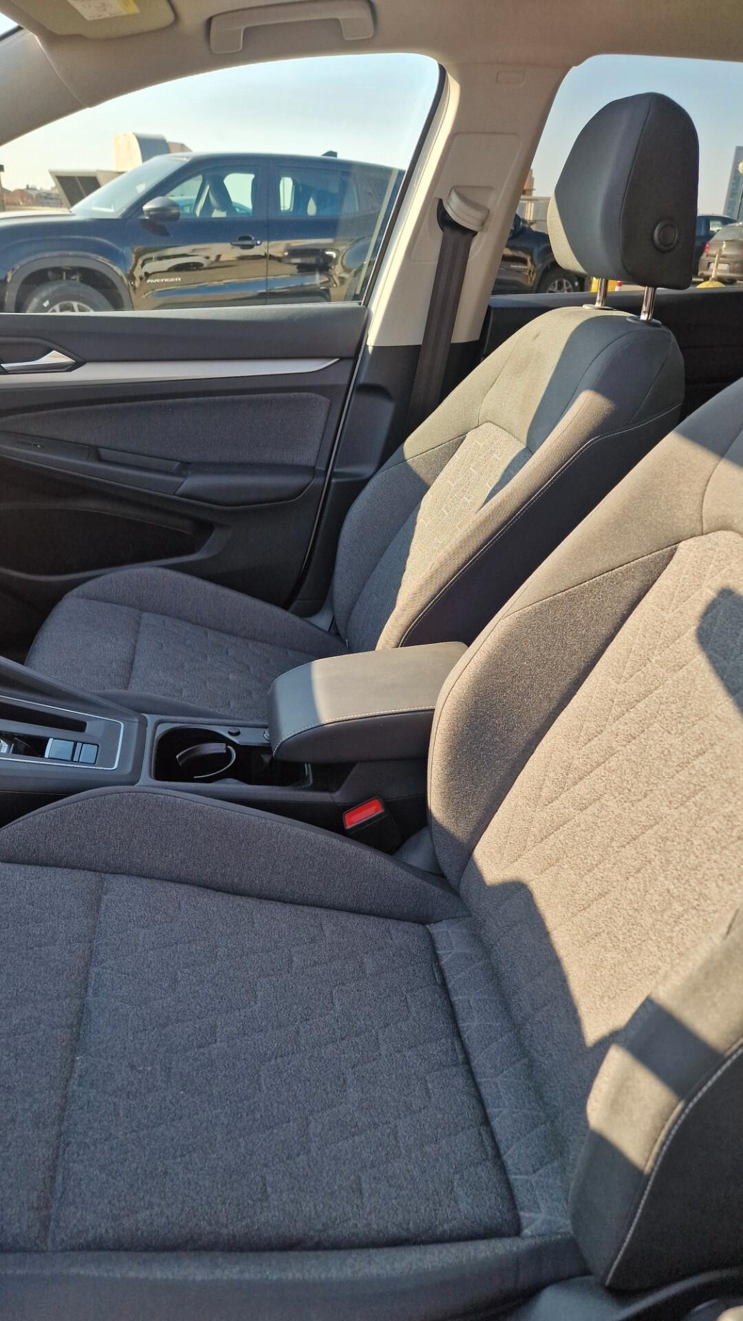 Volkswagen Golf 2.0 TDI 150 CV DSG SCR Style