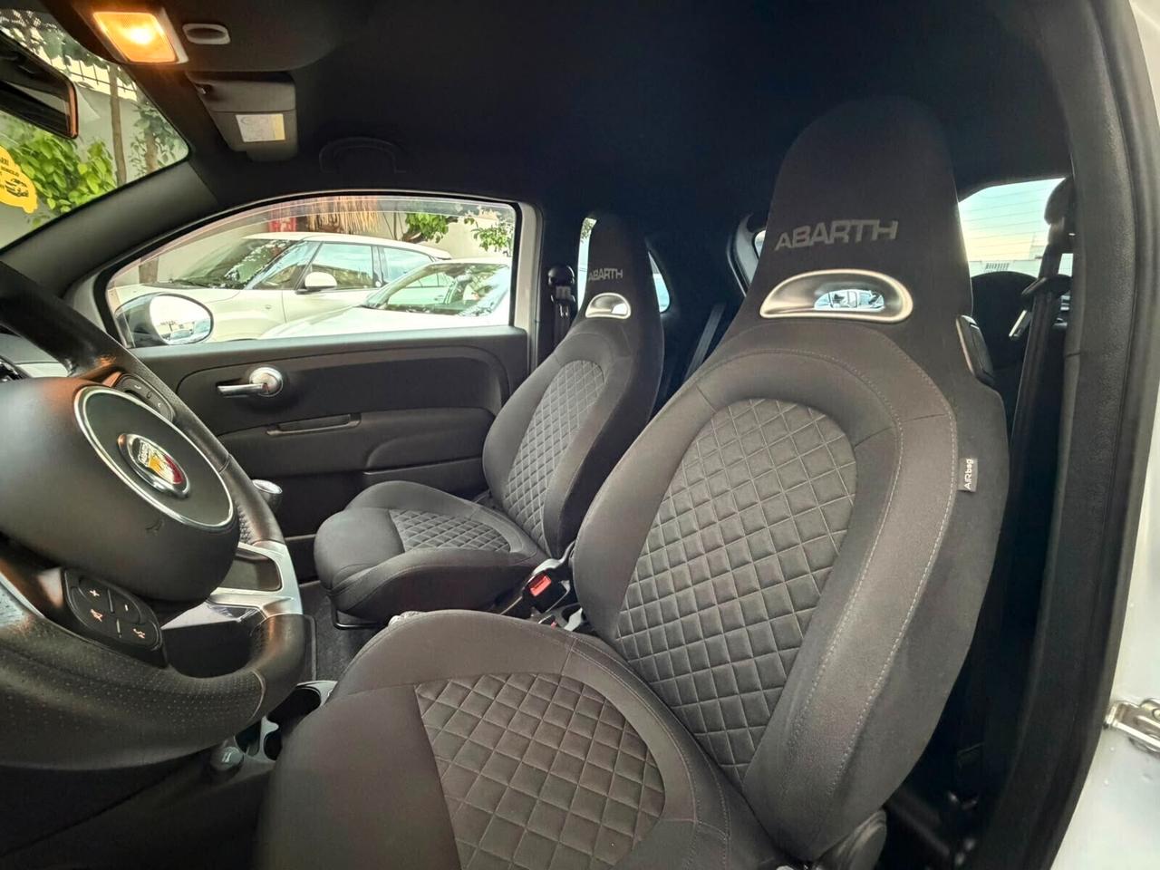 Abarth 595 1.4 Turbo T-Jet 165 CV