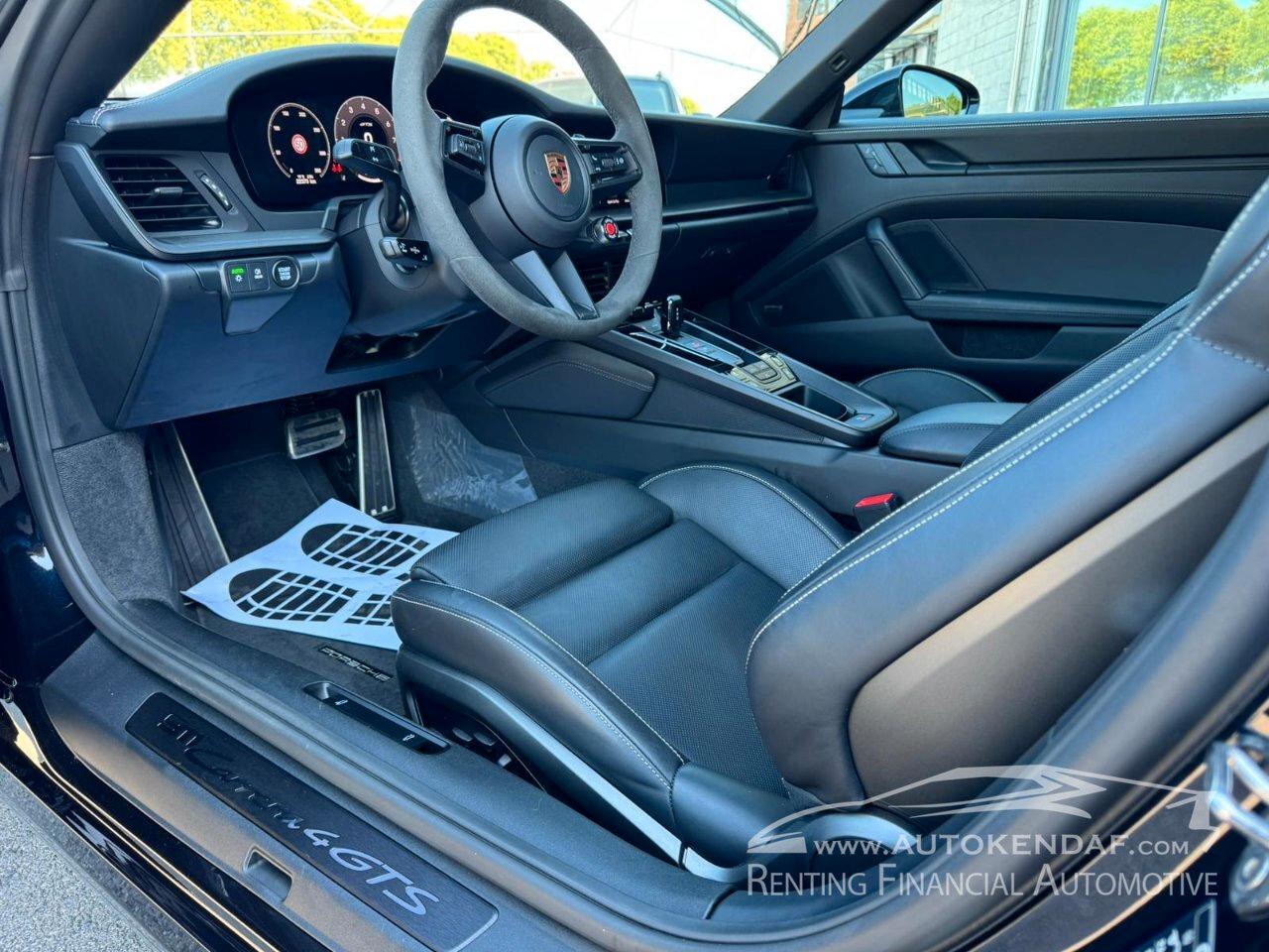 Porsche 911 Cabrio 992.2 3.6 Carrera 4 GTS auto