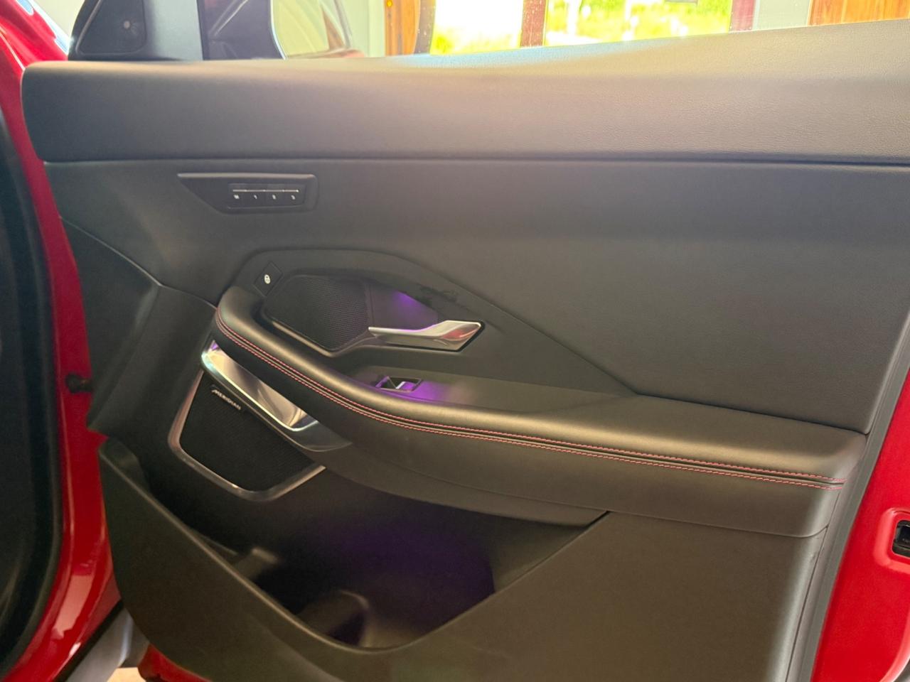 Jaguar E-Pace 2.0D 180 CV AWD aut. R-Dynamic SE FIRST EDITION