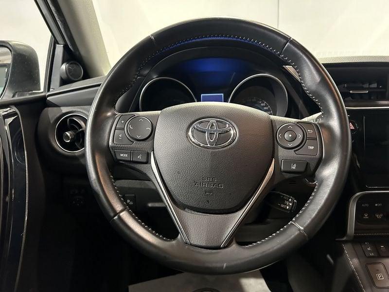 Toyota Auris 1.8 Hybrid Lounge