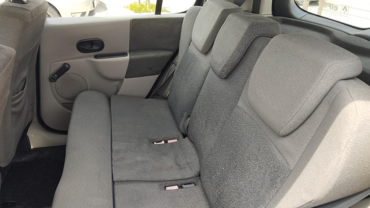 RENAULT MODUS 1.1 BENZ-2005