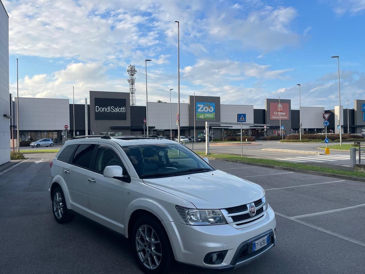 Fiat Freemont 2.0 Mjt 170 CV 4x4 aut. Black Code