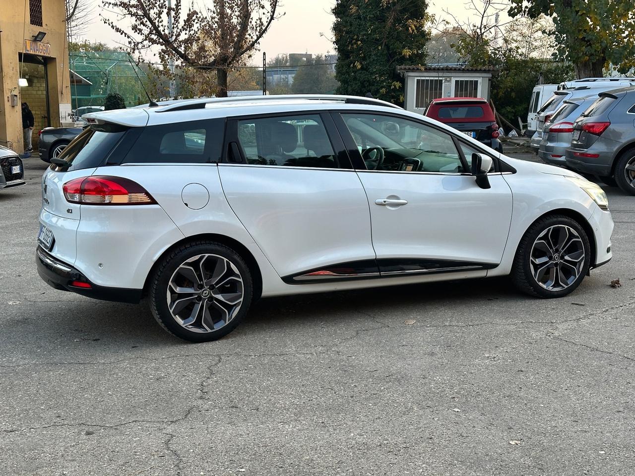 Renault Clio dCi 8V 90CV Start&Stop 5 porte cambio automatico