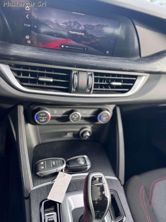 DS AUTOMOBILES DS 3 Crossback Crossback DS3 1.2 Grand Chic 130cv TG: GK977RR