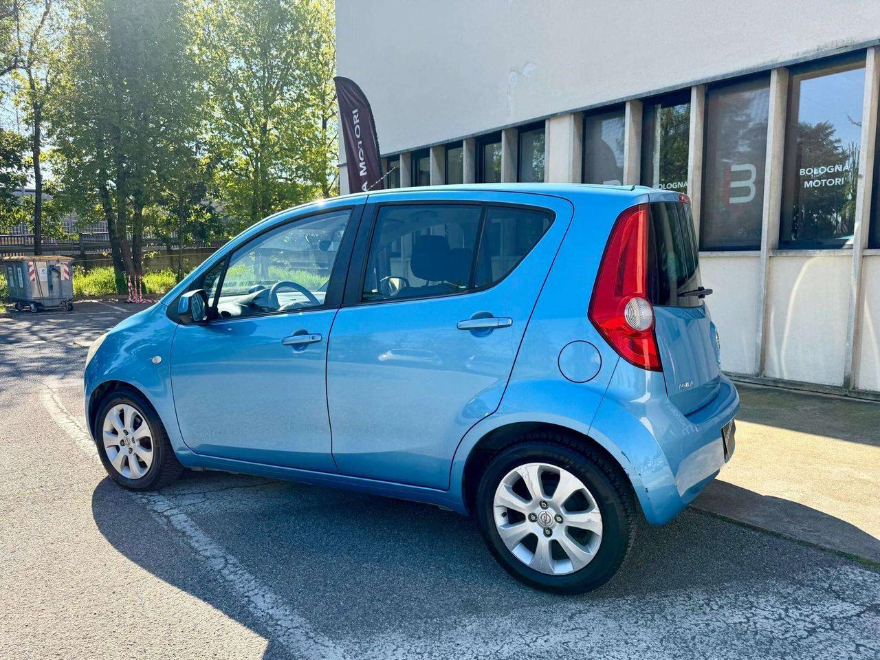 Opel Agila