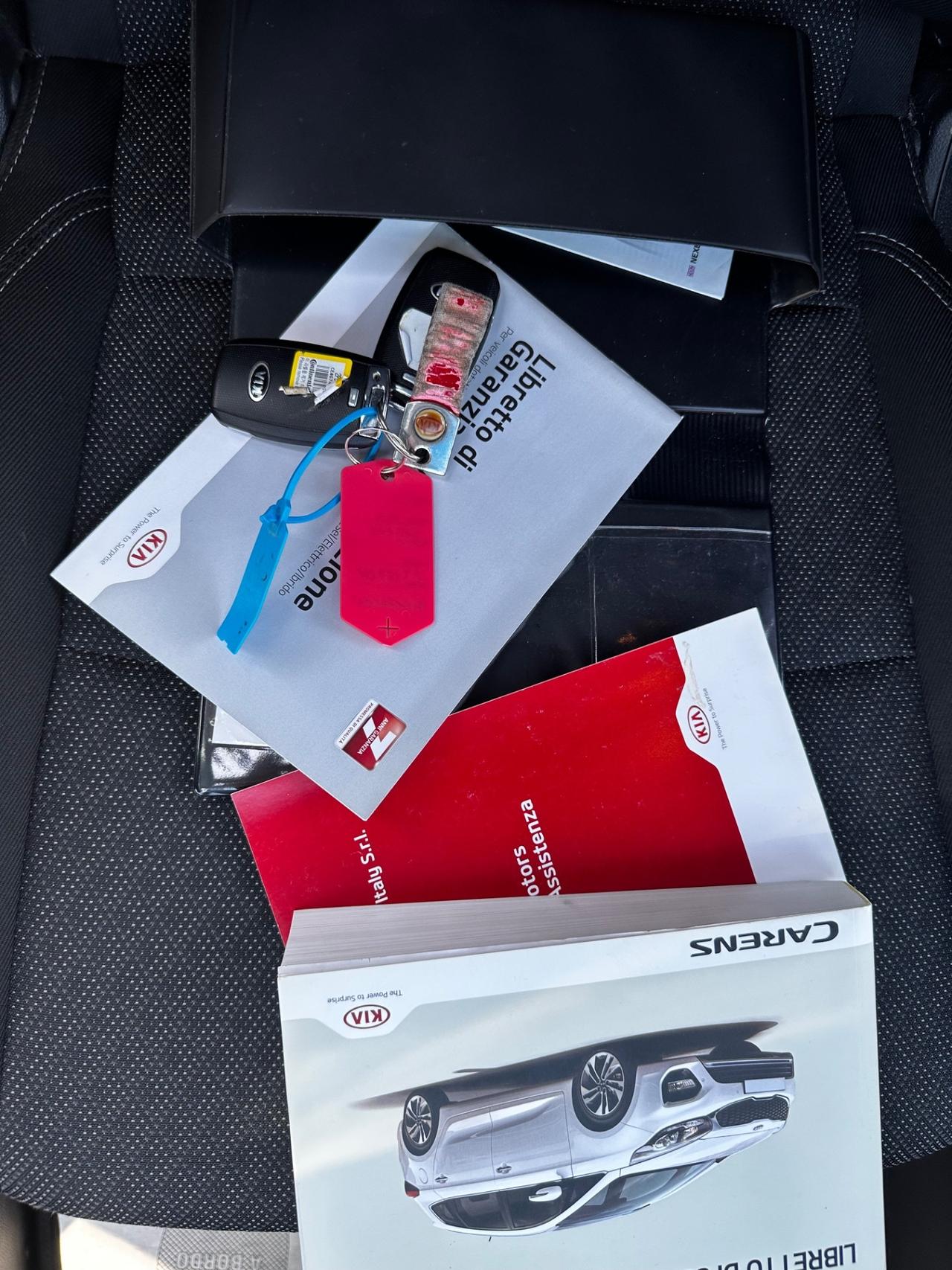 Kia Carens 1.7 CRDi 115 CV Business Class 7 POSTI