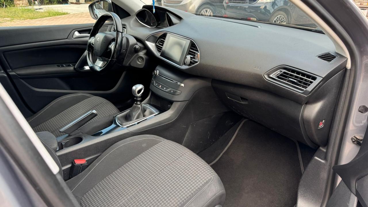 Peugeot 308 BlueHDi 120 S&S EAT6 GT Line