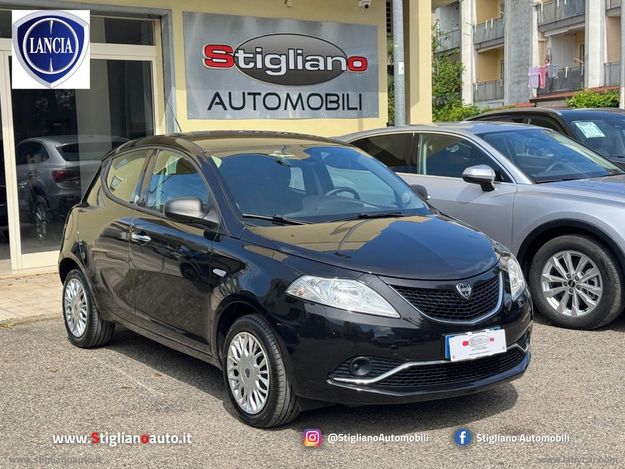 LANCIA Ypsilon 1.2 69 CV 5p. GPL Ecochic Silver