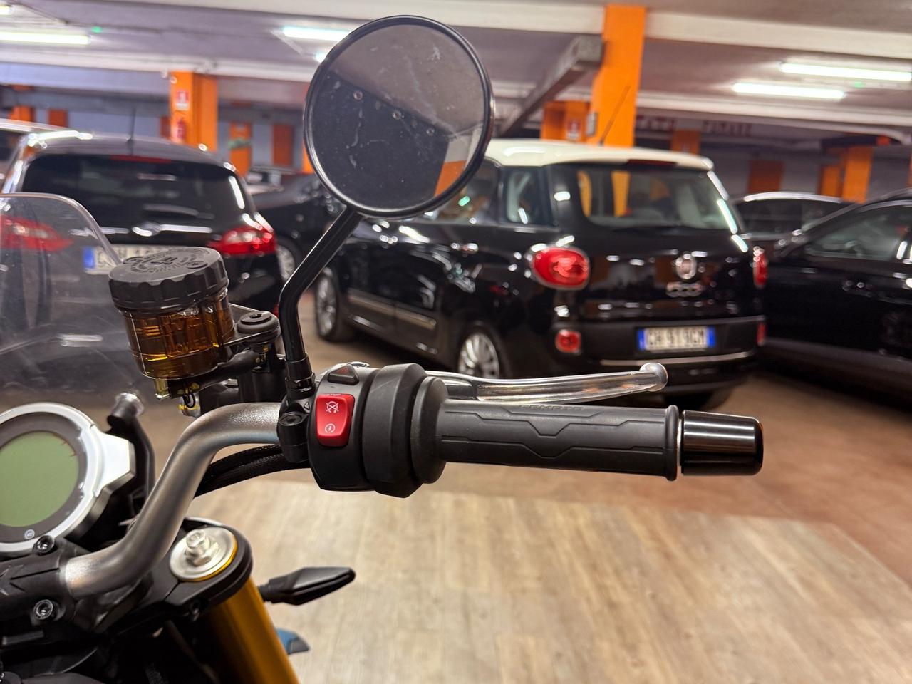 MERAVIGLIOSA CF-MOTO CON SOLI 2332 KM UNICO PROPRIETARIO