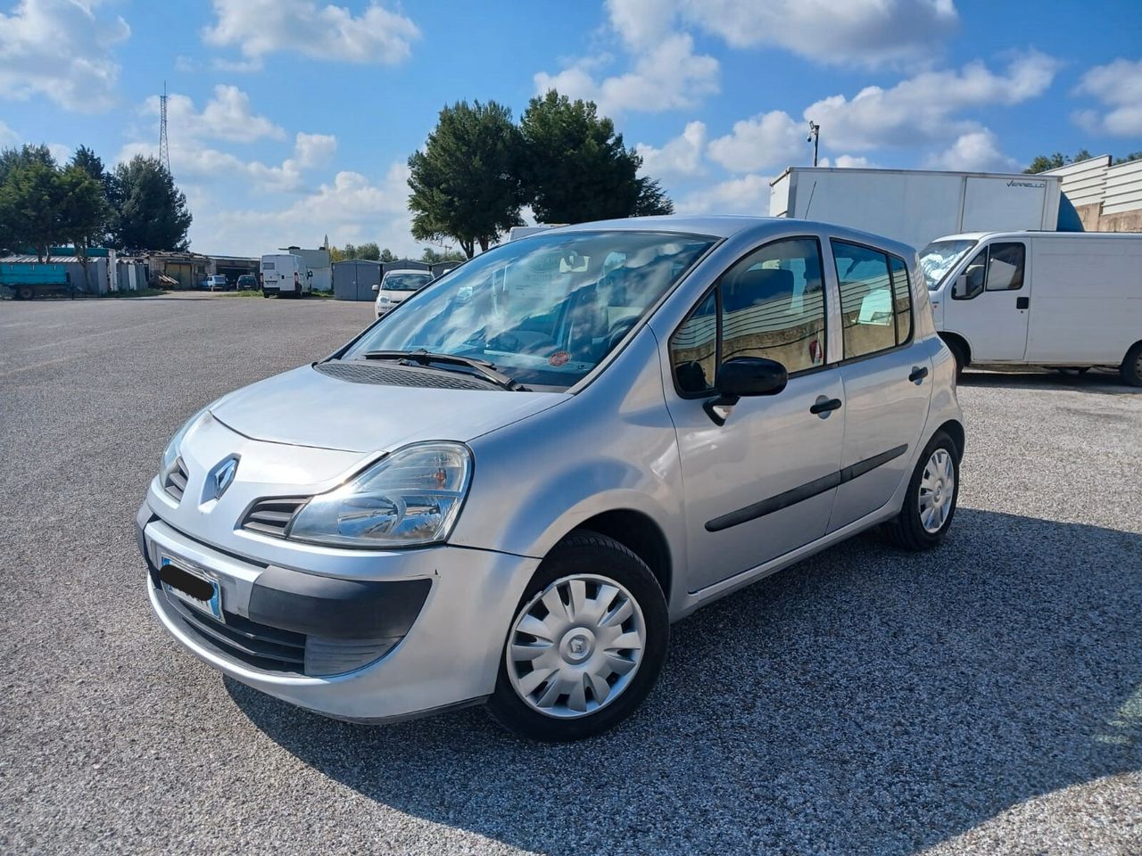 Renault Modus 2008 photo 2