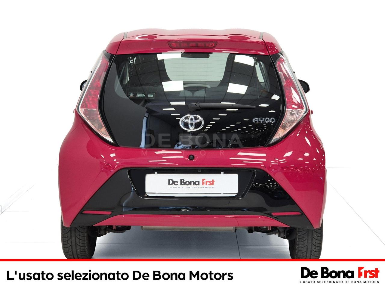 Toyota Aygo 5p 1.0 x-play m-mt