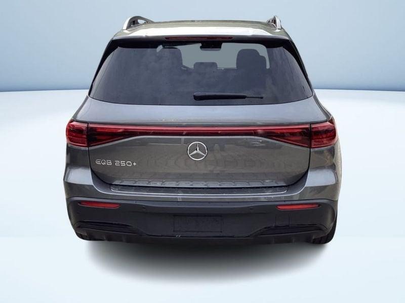 Mercedes-Benz EQB 250+ AMG Line Advanced