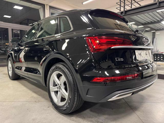 AUDI Q5 35 TDI S tronic Business Advanced