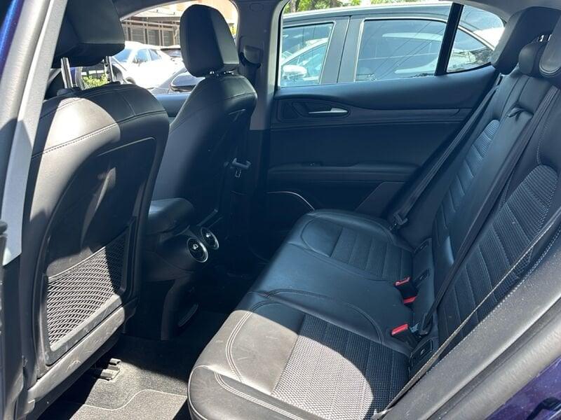 Alfa Romeo Stelvio 2.2 Turbo Diesel 180CV AT8 Q4 Super