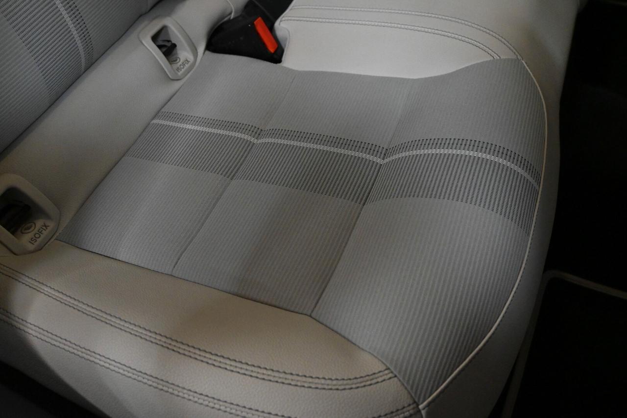 MERCEDES GLA (X156) GLA 200 d Automati...