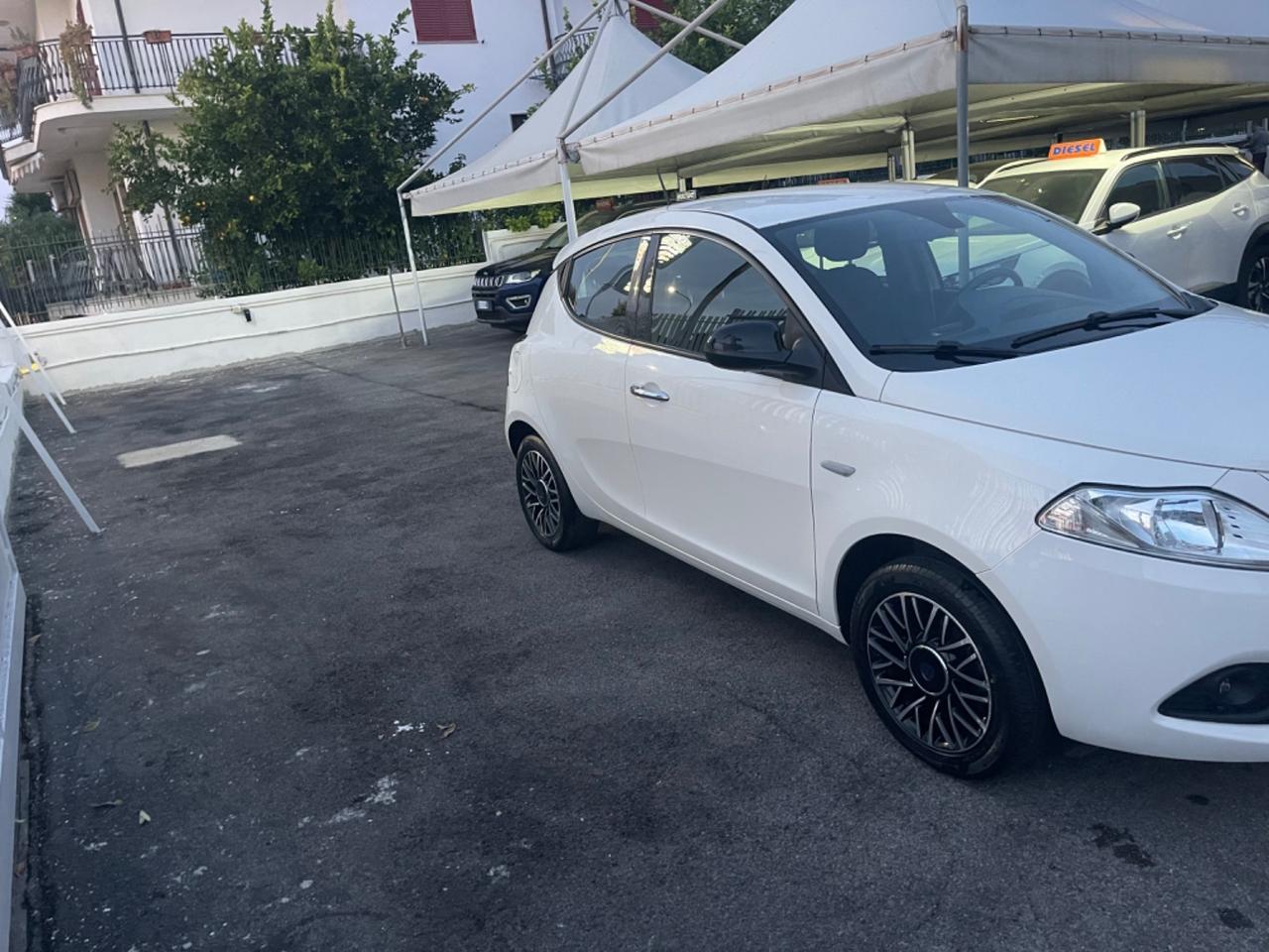 Lancia Ypsilon 1.2 69 CV 5 porte S&S Gold KM 78.000 CERTIFICATI!