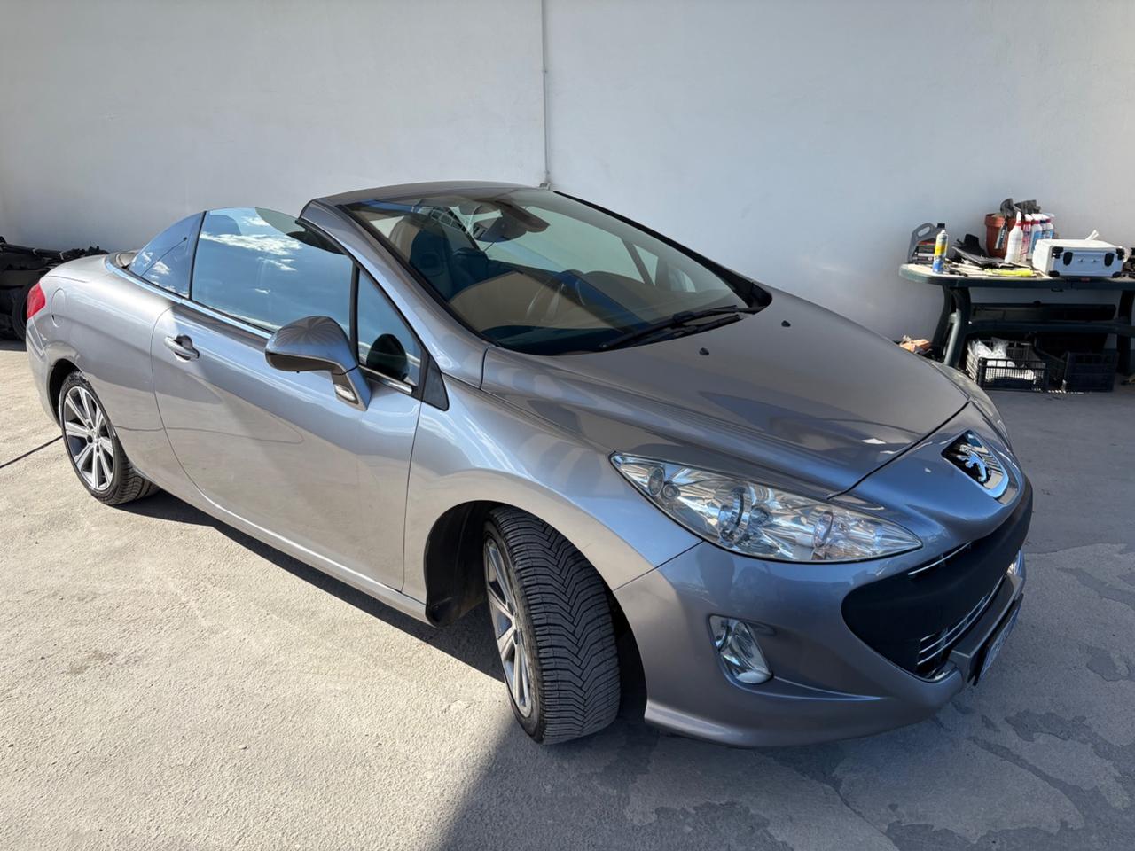 Peugeot 308 2.0 HDi 140CV CC Féline STUPENDA