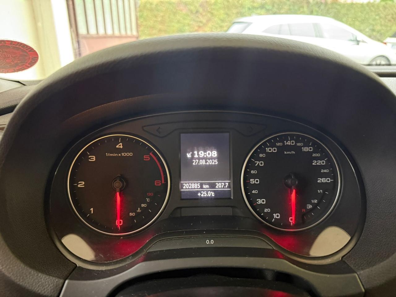 Audi A3 1.6 TDI clean diesel S tronic Young