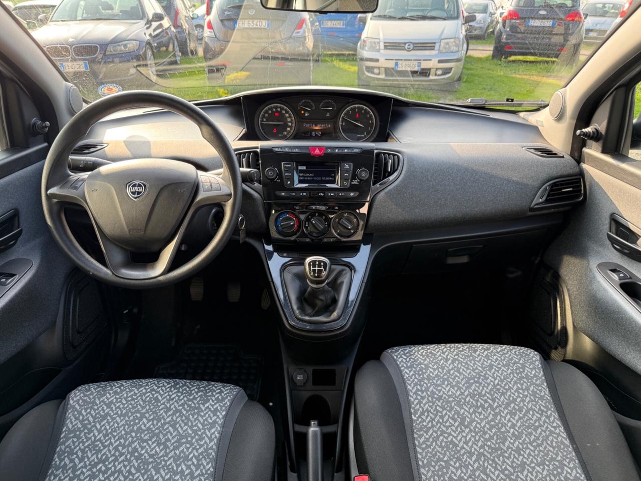 Lancia Ypsilon 1.2 69 CV 5 porte GPL Ecochic Platinum