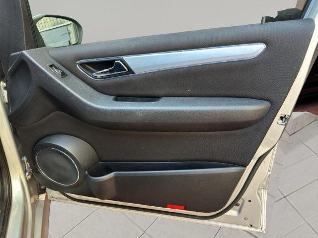 MERCEDES-BENZ B 150 Sport