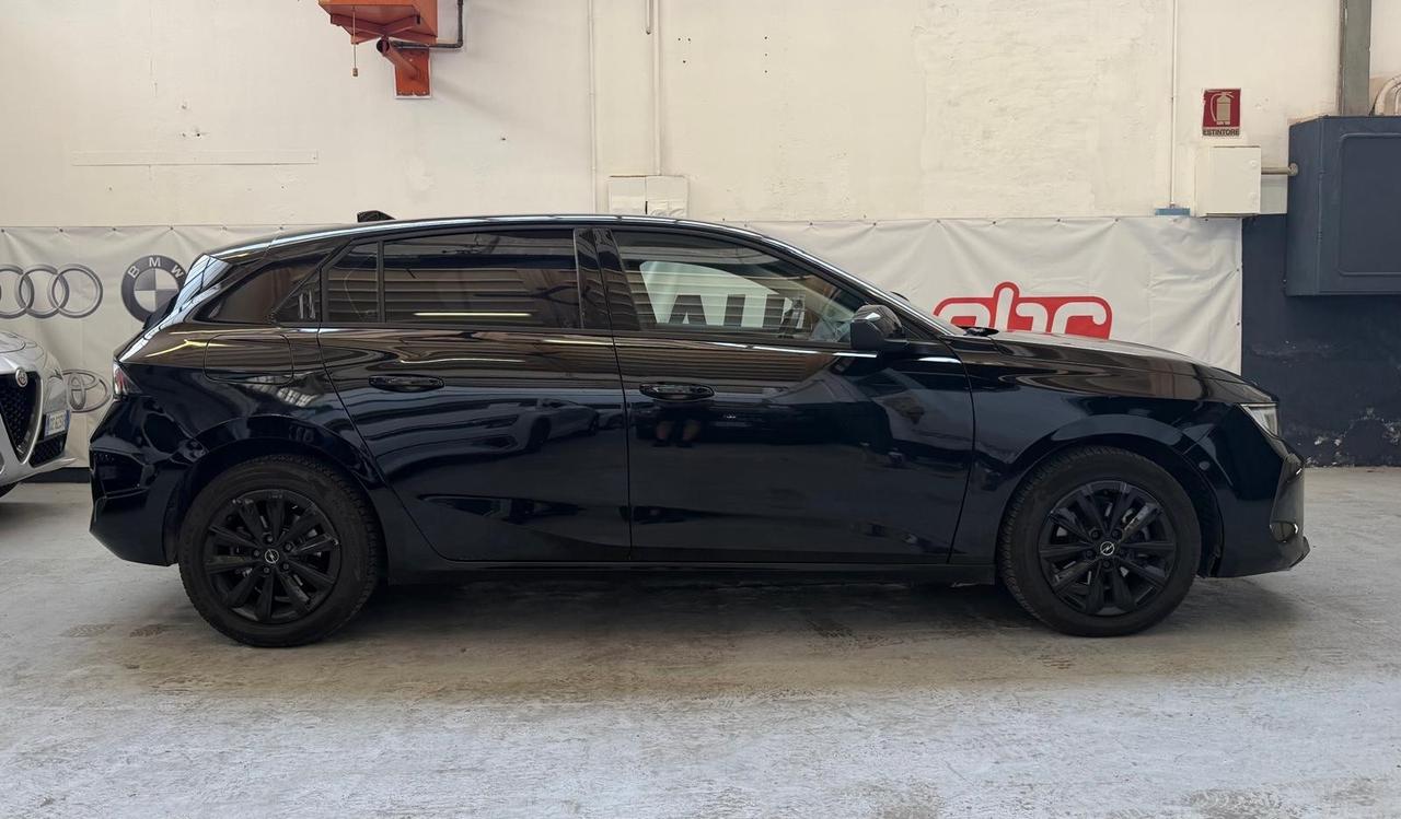 Opel Astra 1.2 Turbo 110 CV Elegance