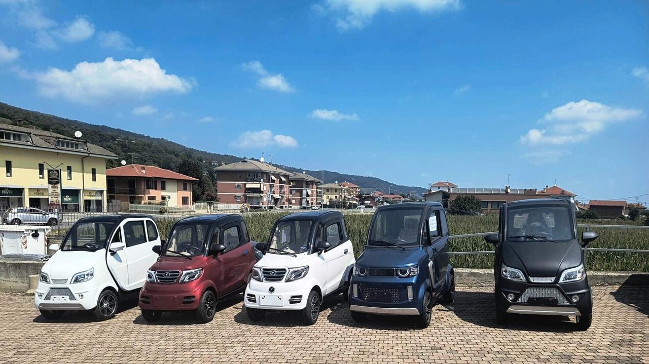 AUTO ANZIANI SENZA PATENTE SENZA PATENTINO