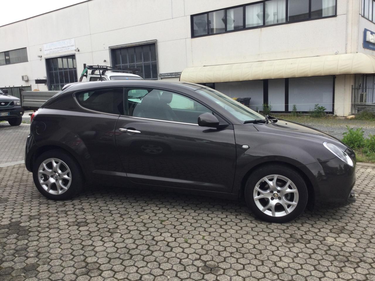 Alfa Romeo MiTo 0.9 T 105 CV TwinAir S&S Distinctive