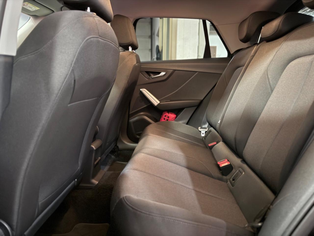 Audi Q2 35 TDI quattro S tronic Business