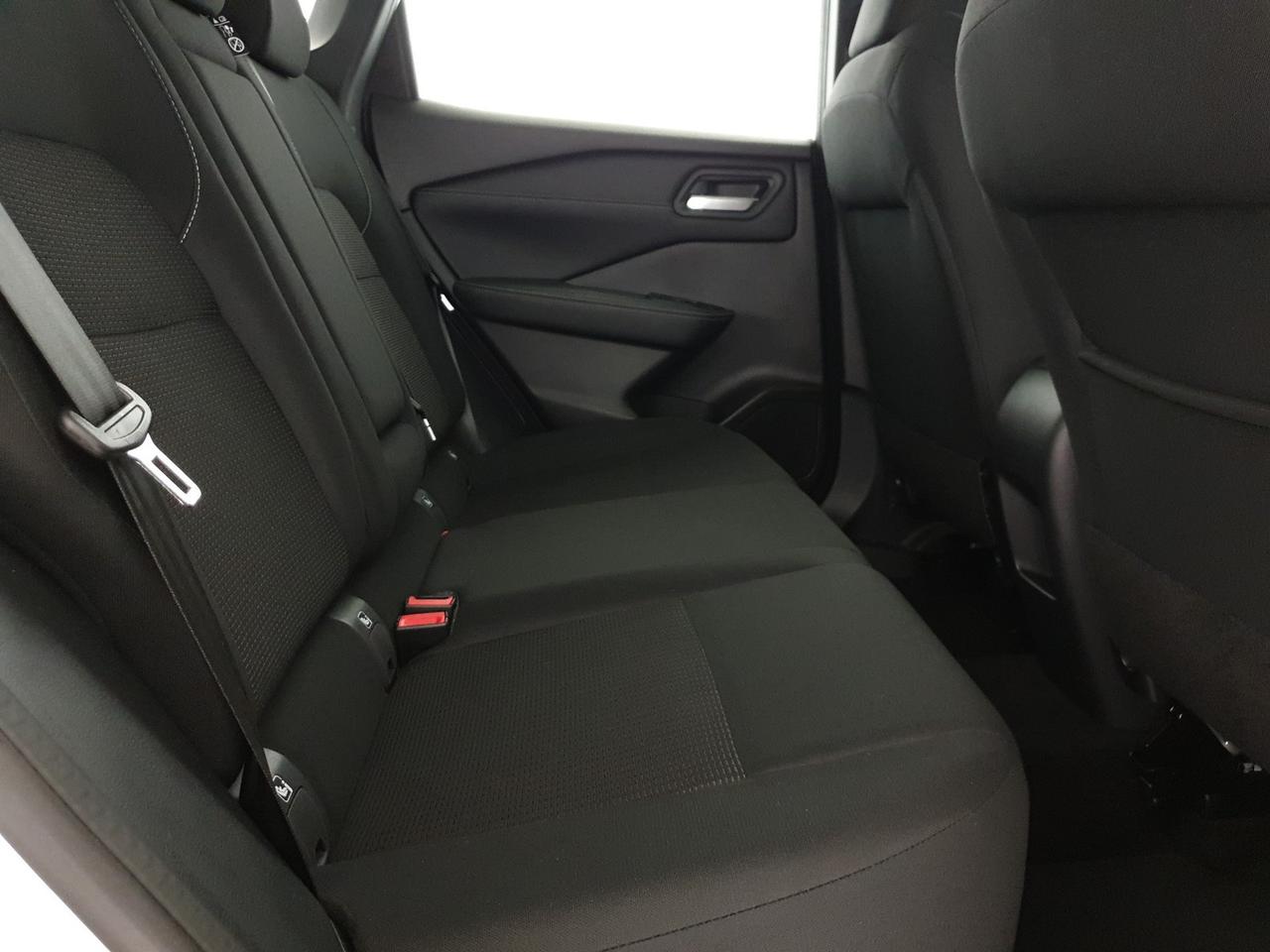 Nissan Qashqai 1.3 mhev acenta 2wd 140cv Autocarro