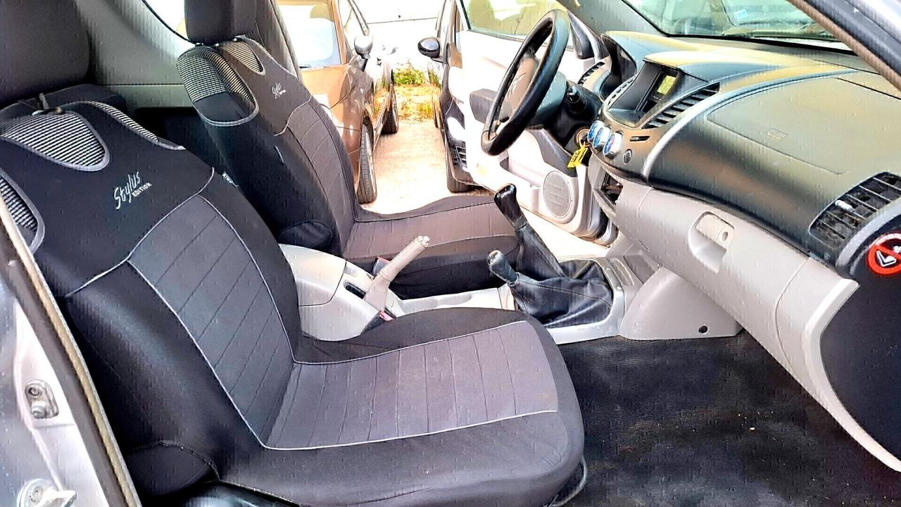 L200 2.5 DI-D/136CV Club Cab Invite