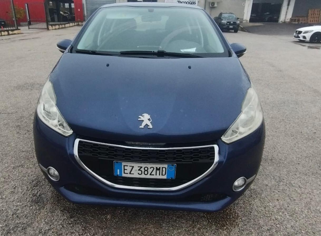 Peugeot 208 1.4 HDi 68 CV 5 porte Access