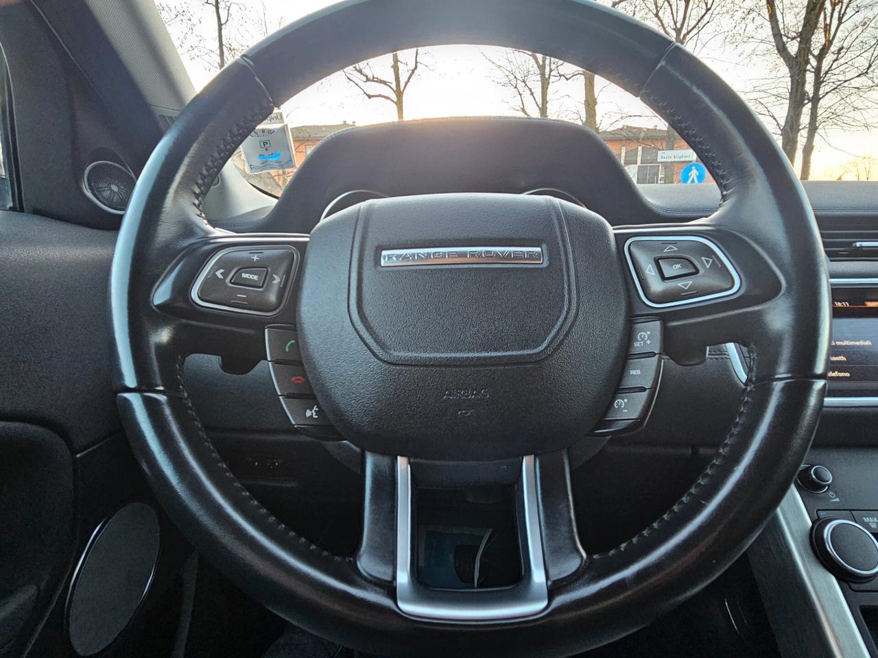 Range Rover Evoque 2.0d automatica 90.000km 2019