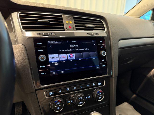 VOLKSWAGEN Golf Variant 2.0 TDI DSG R-Line Navi Camera Bluetooth