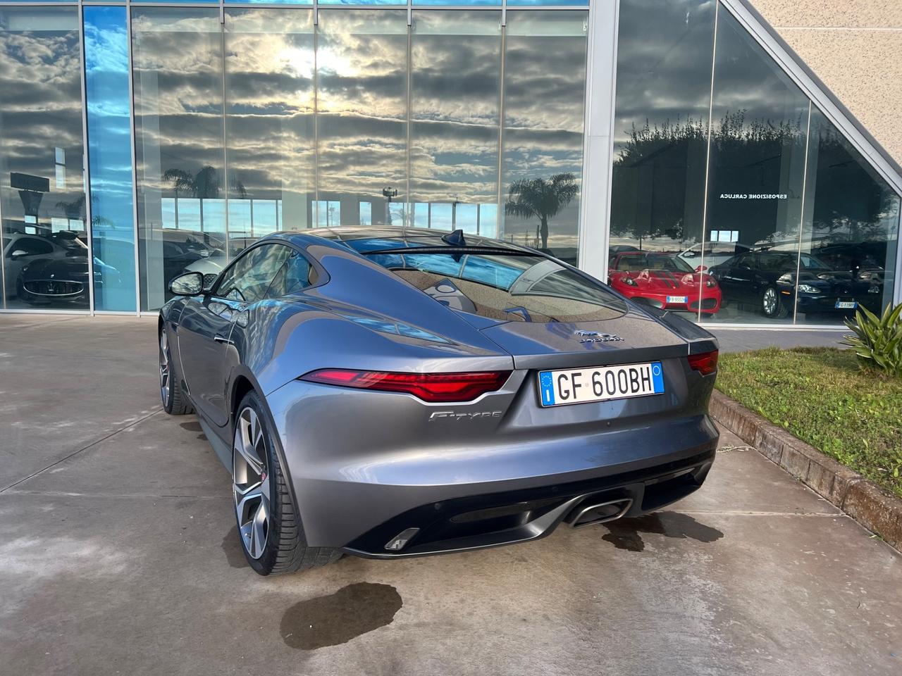 Jaguar F-Type Coupe 2.0 i4 First Edition rwd 300cv auto