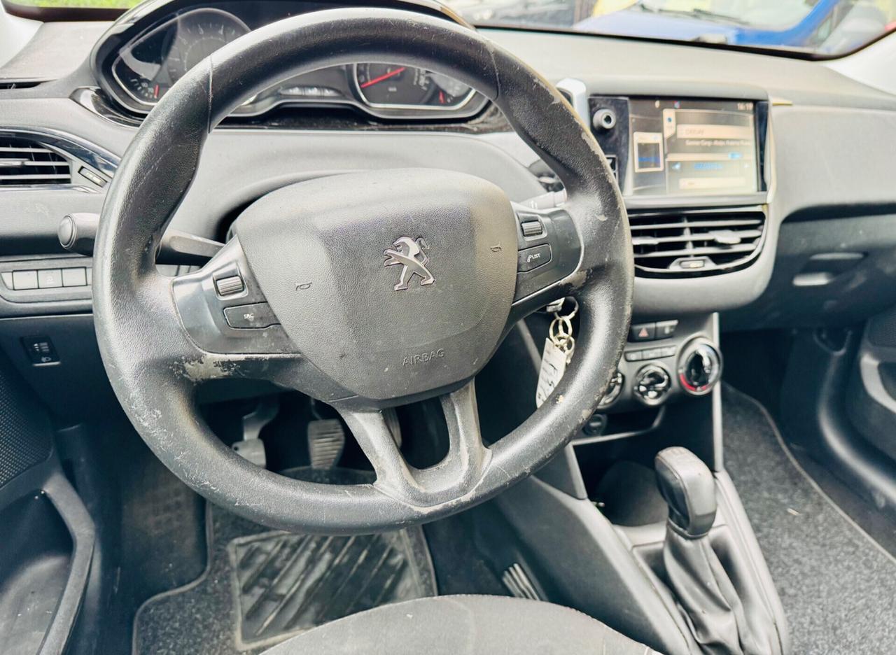 Peugeot 208 1.2 5porte Allure Ok Neopatentati