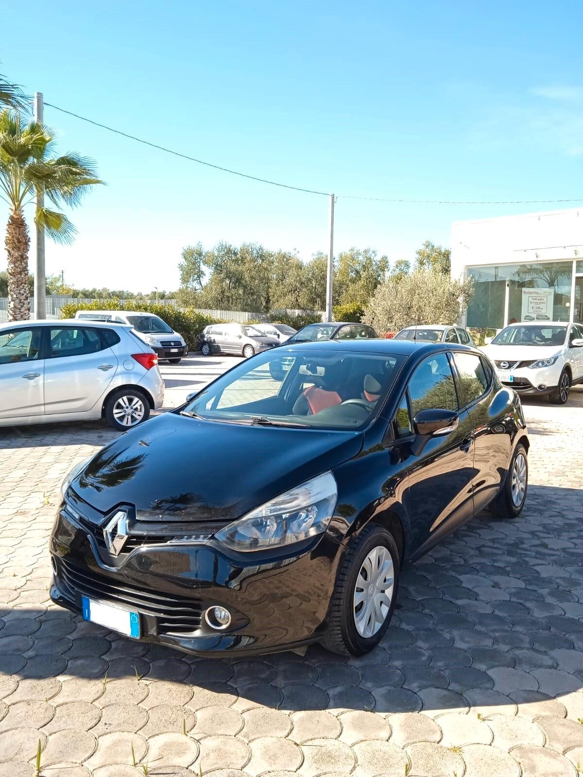 Renault Clio 1.5 dCi 8V 75CV 5 porte Costume National