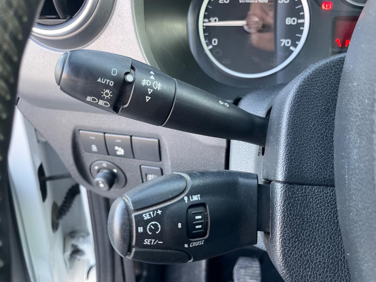 Peugeot Partner BlueHDi 100 Outdoor AUTOVETTURA