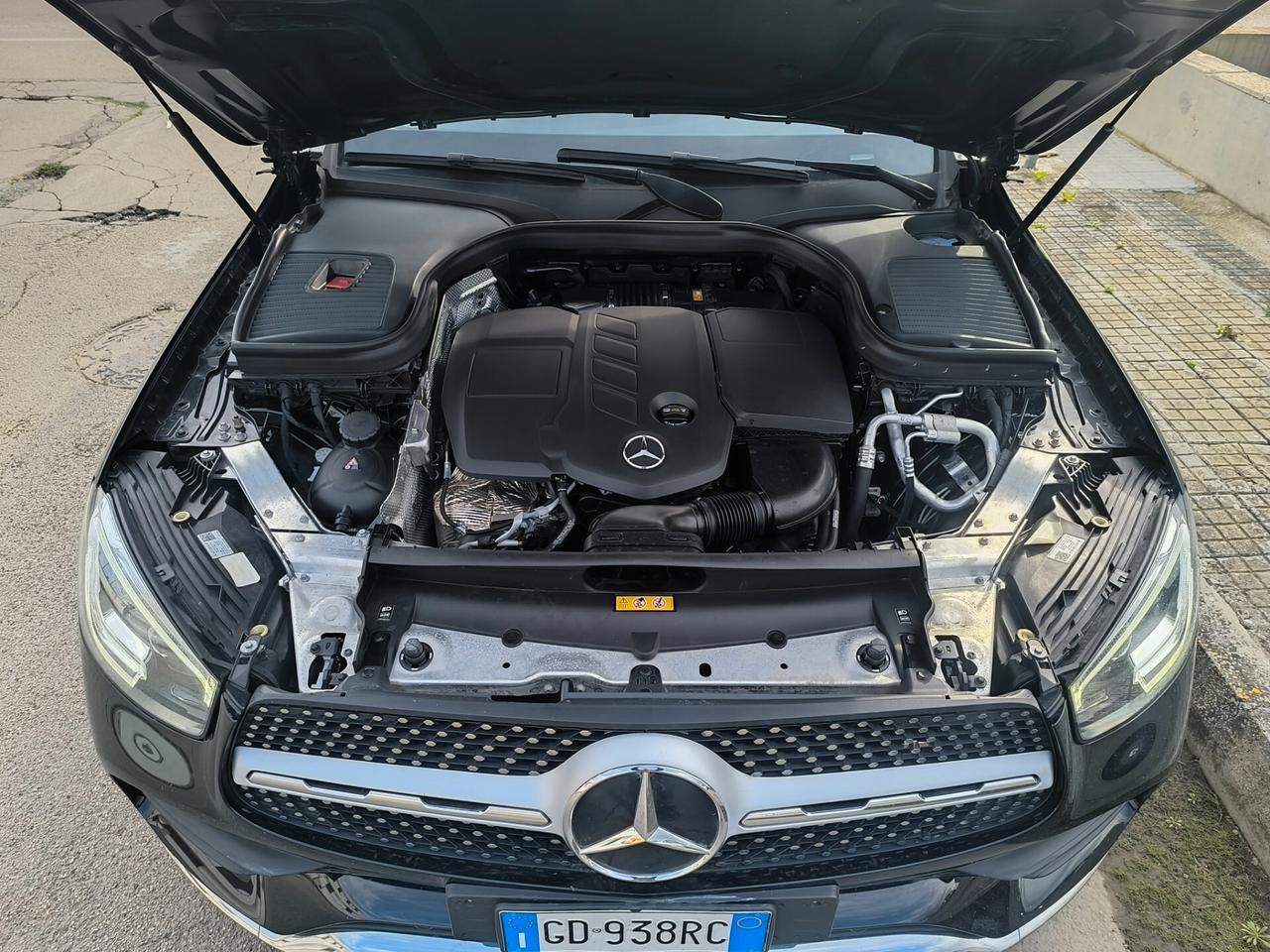 MERCEDES GLC 220 d 4MATIC COUPÉ PREMIUM AMG