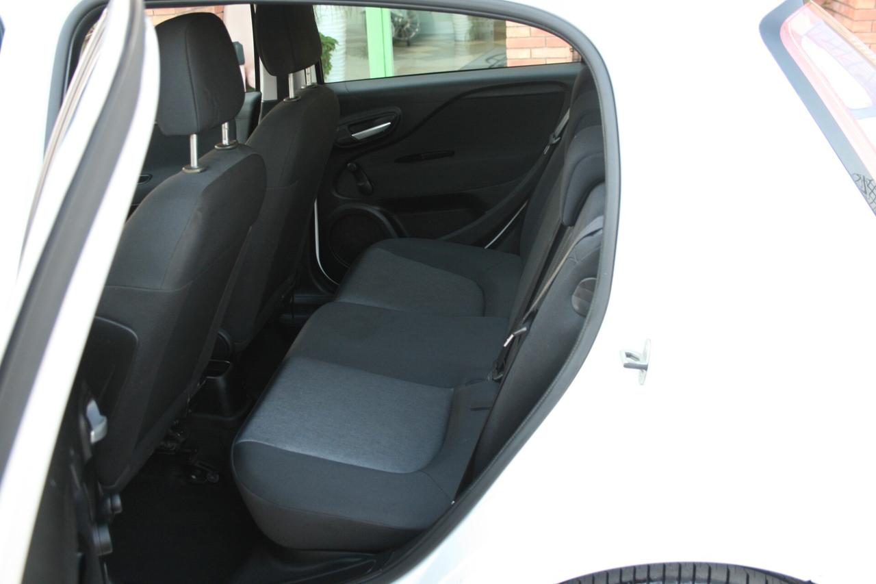 Fiat Punto 1.3 MJT II 75 CV 5 porte Street