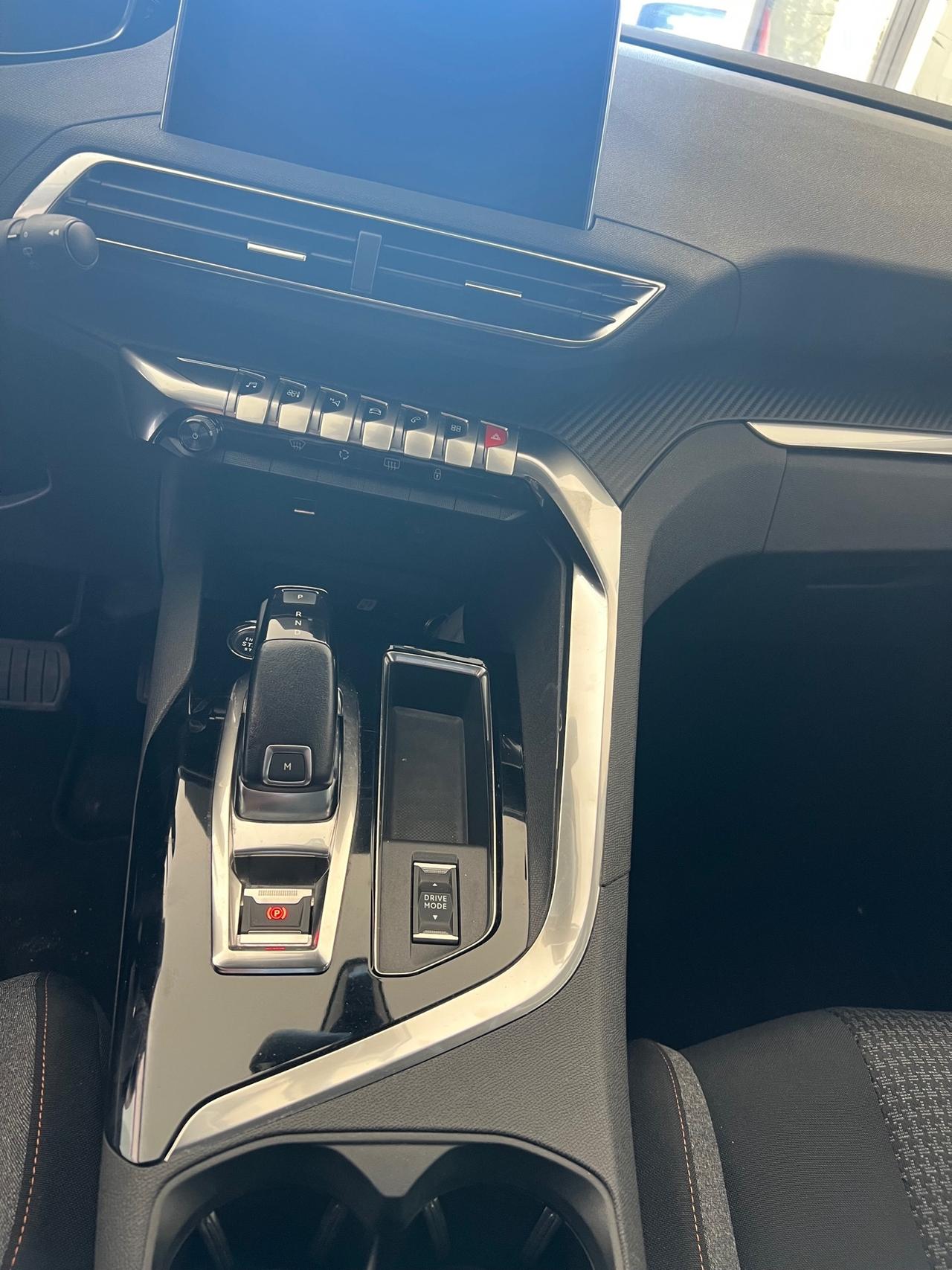 PEUGEOT 3008 BLUEHDI 130 S&S ALLURE PACK