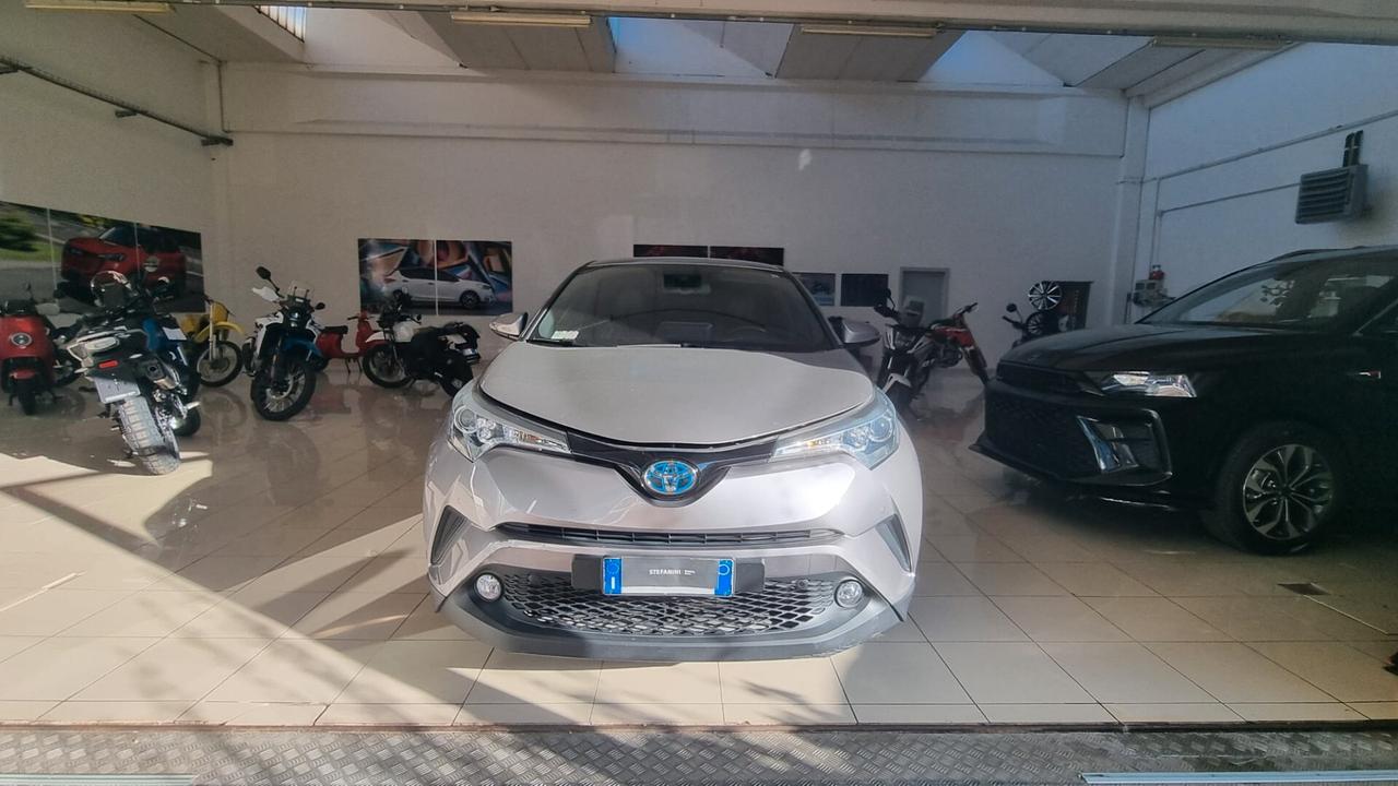 Toyota C-HR 1.8 Hybrid E-CVT Lounge