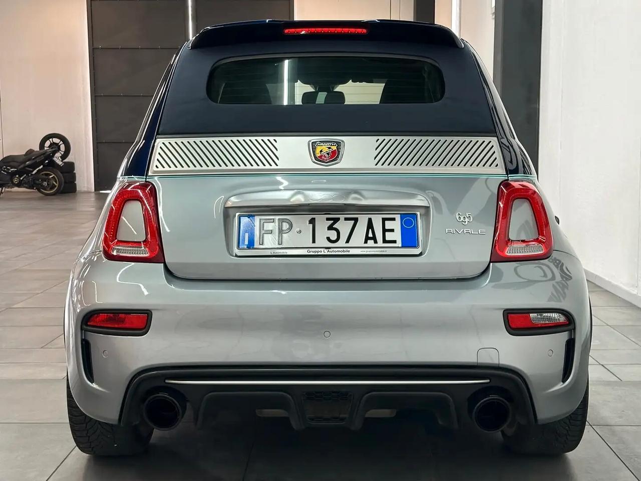 Abarth 695C 1.4 16V RIVALE 180CV F1 AKRAPOVIC PARI AL NUOVO