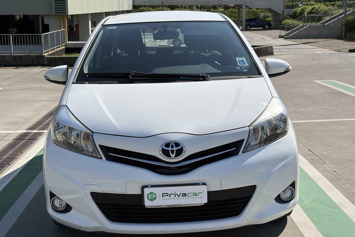 TOYOTA Yaris 1.0 5 porte Lounge