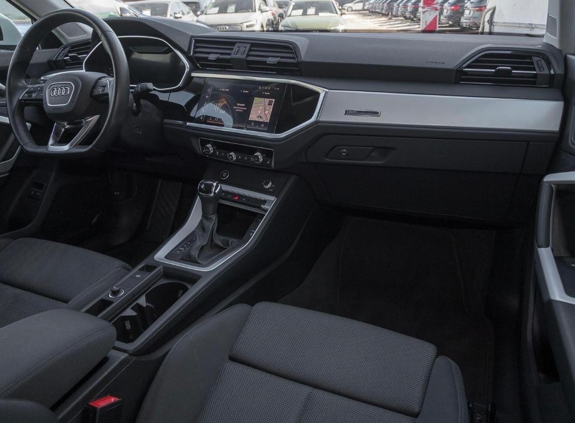 Audi Q3 Sportback 45 TFSIe S LINE